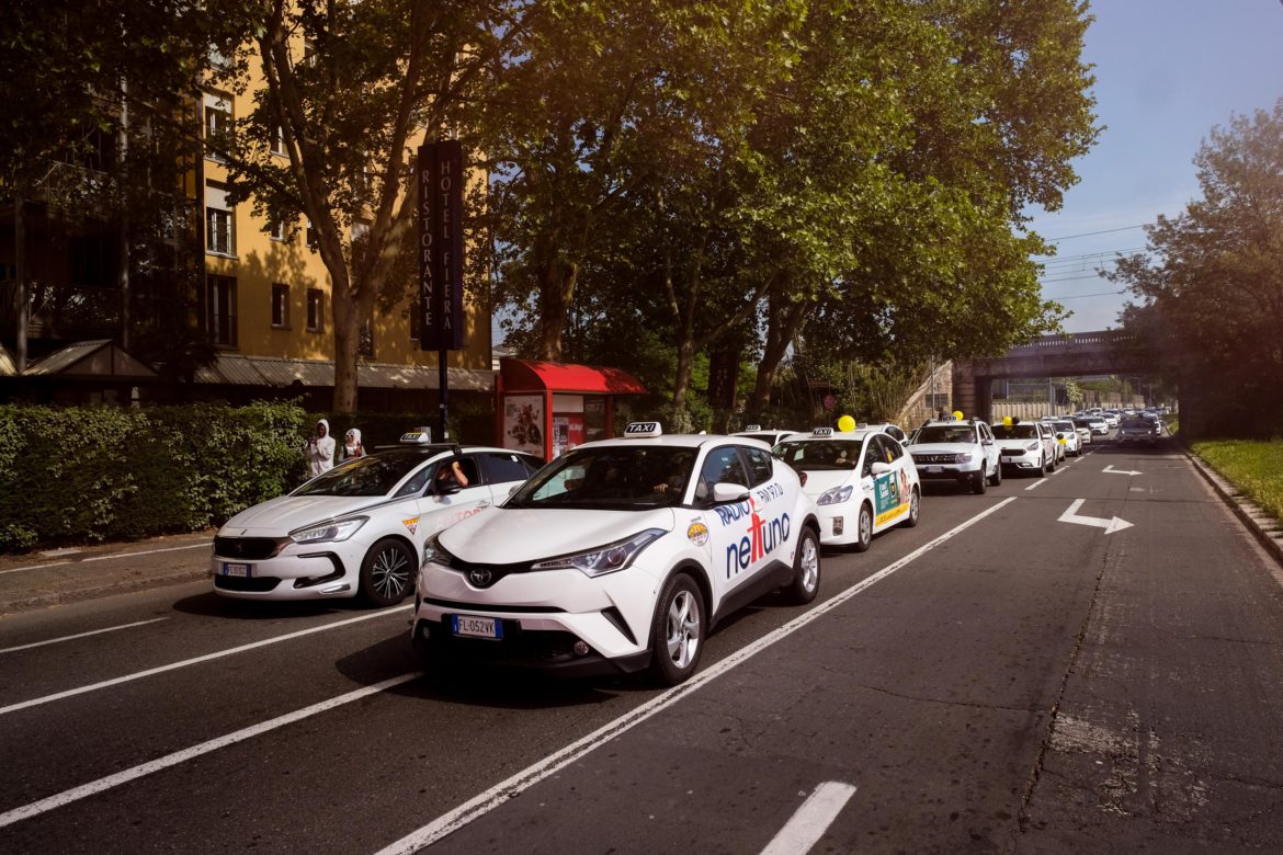 Uiltrasporti: a giugno, sciopero dei taxi