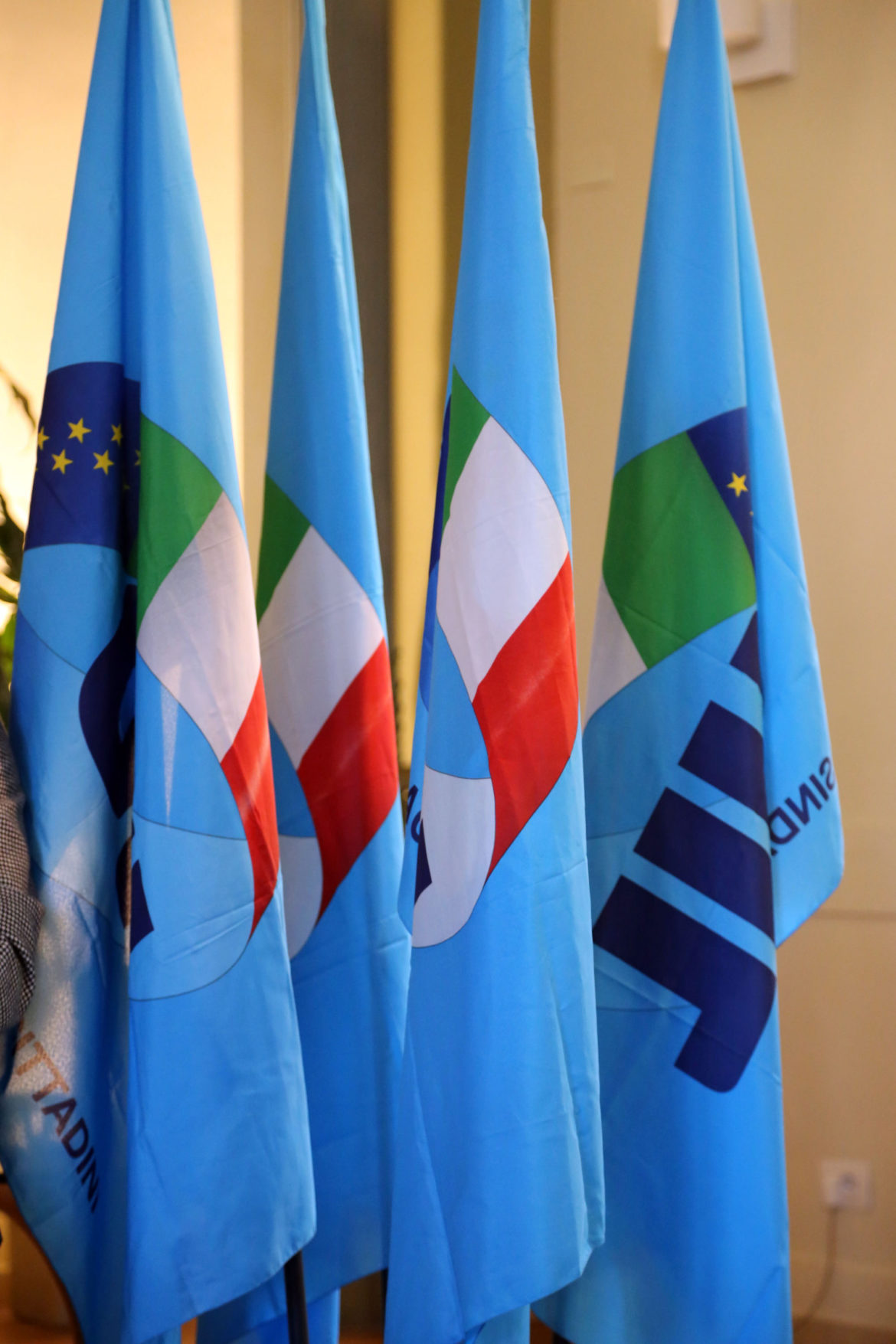 BOLOGNA CONVEGNO UIL NUOVI LAVORI NUOVI DIRITTI