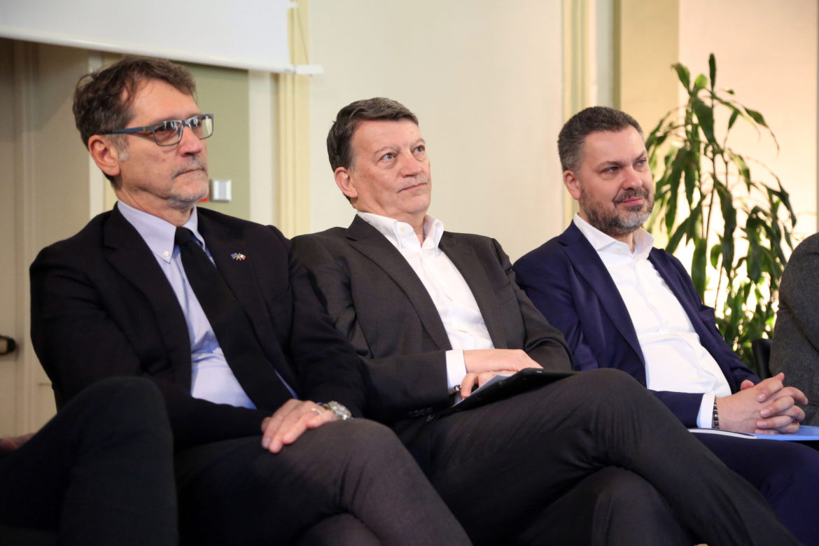 BOLOGNA CONVEGNO UIL NUOVI LAVORI NUOVI DIRITTI