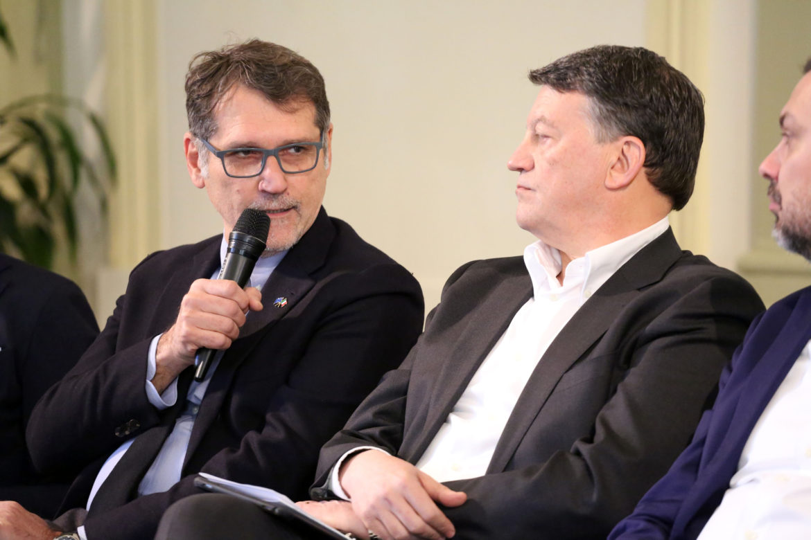 BOLOGNA CONVEGNO UIL NUOVI LAVORI NUOVI DIRITTI