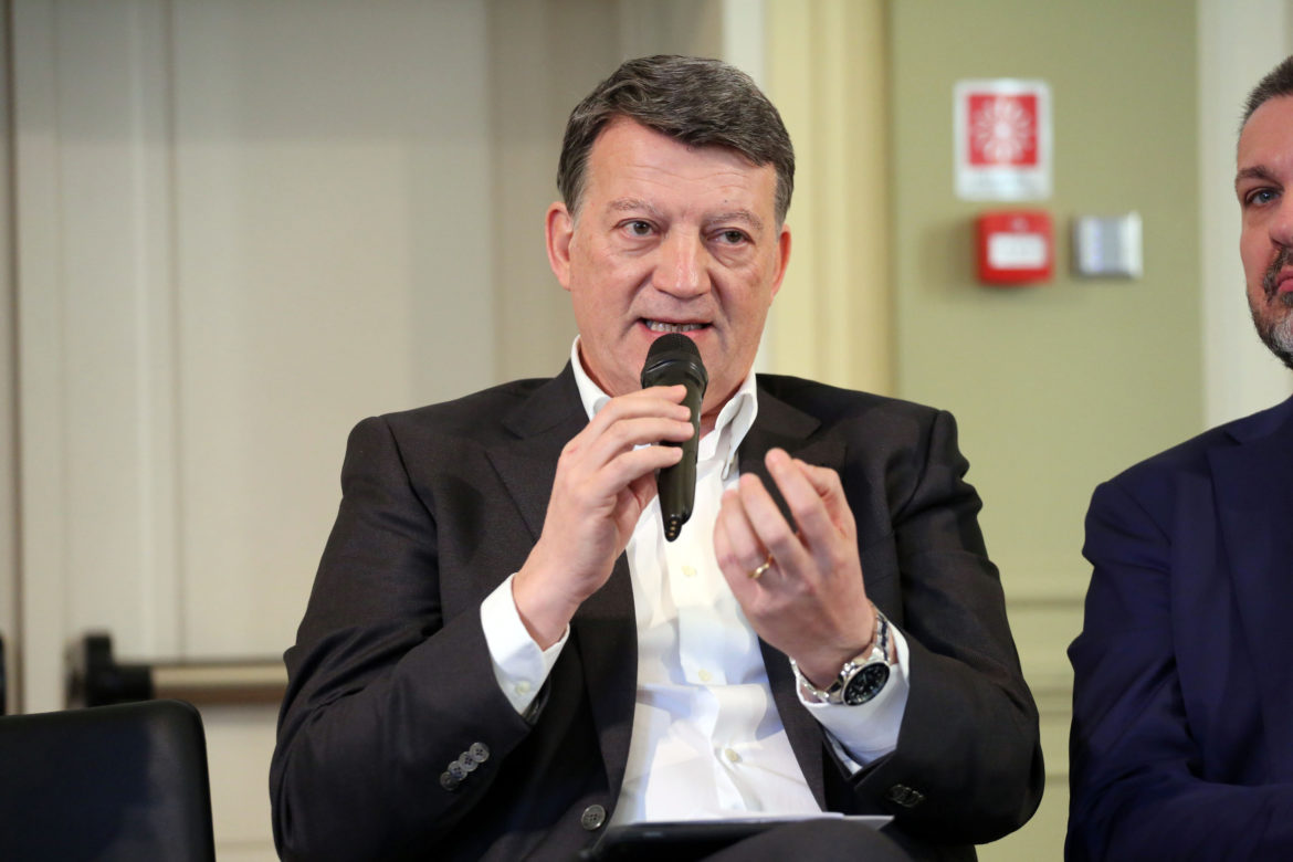 BOLOGNA CONVEGNO UIL NUOVI LAVORI NUOVI DIRITTI