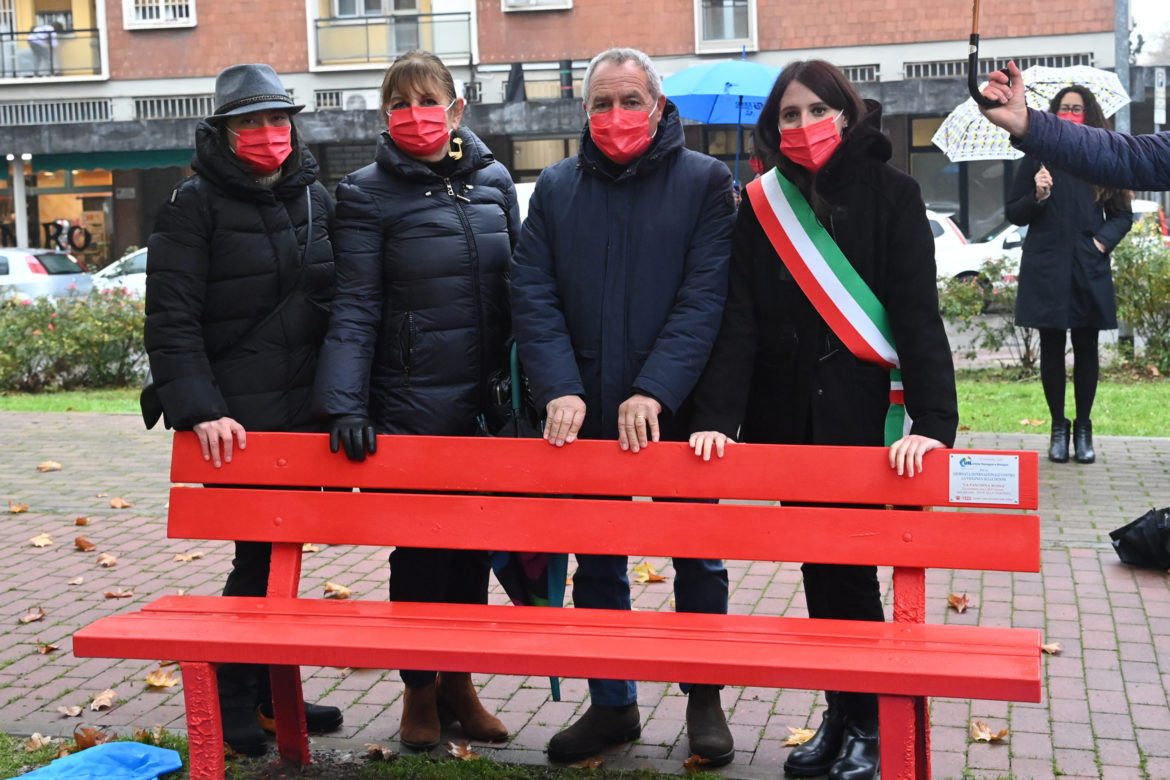 UIL ER: inaugurata panchina rossa contro la violenza alle donne